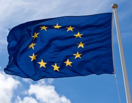 Európska únia – schvaľuje zníženie dane na elektronické knihy