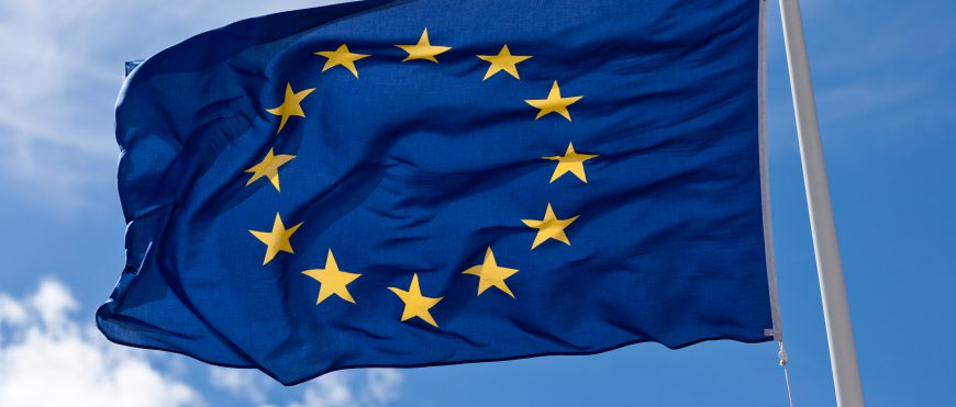 Európska únia – schvaľuje zníženie dane na elektronické knihy
